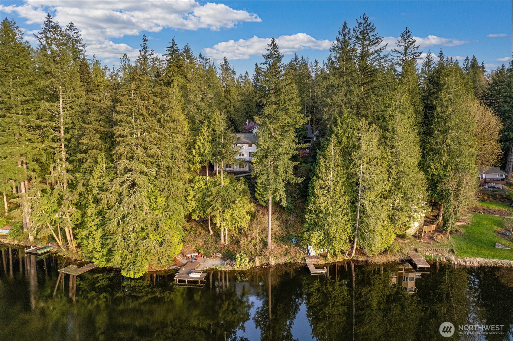 Carnation, Washington, 98014, United States, 4 Bedrooms Bedrooms, ,3 BathroomsBathrooms,Residential,For Sale,1896701