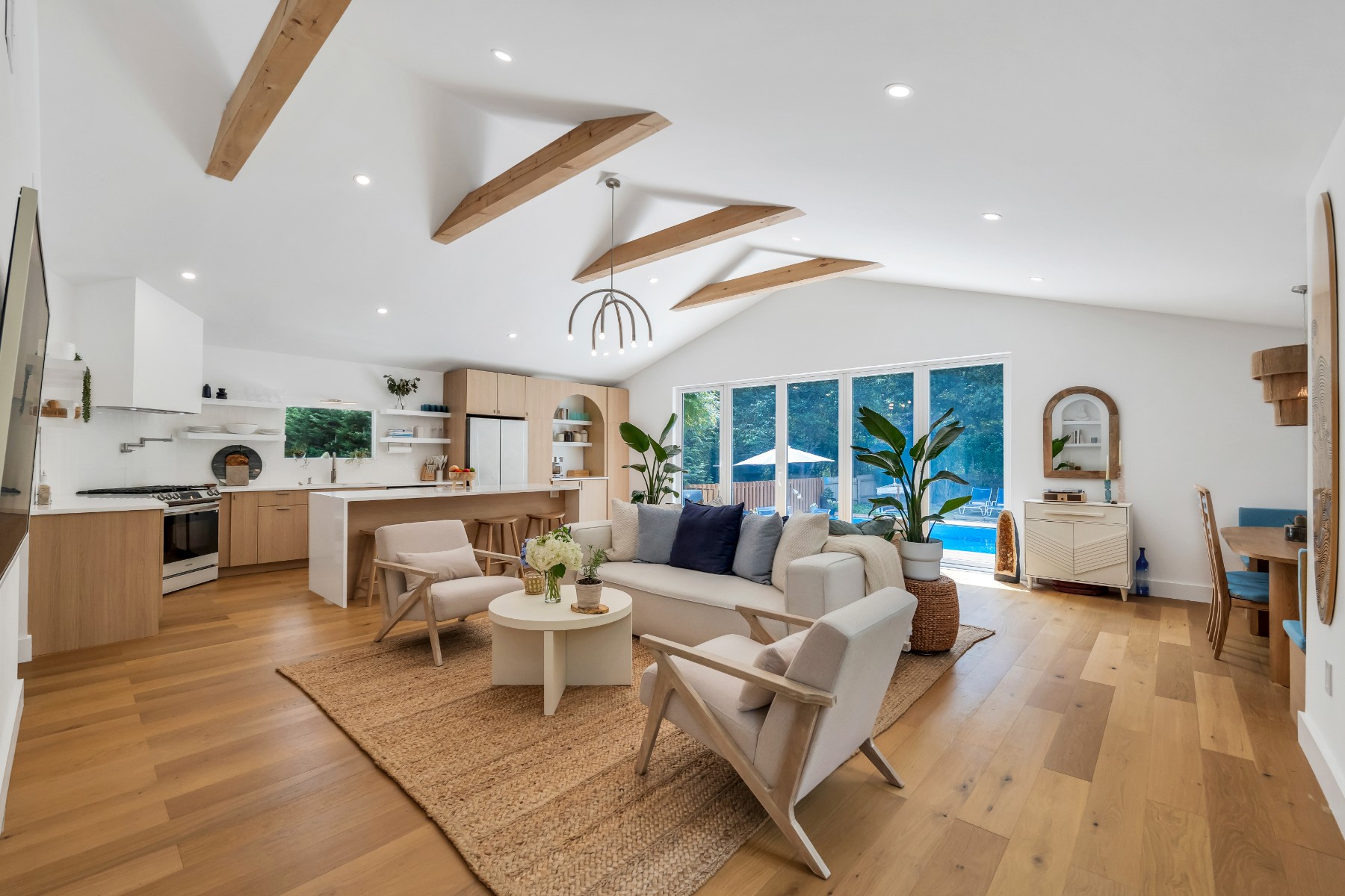  Modern Brand New 2025 Renovation - Stylish Southampton Retreat - 物件實景