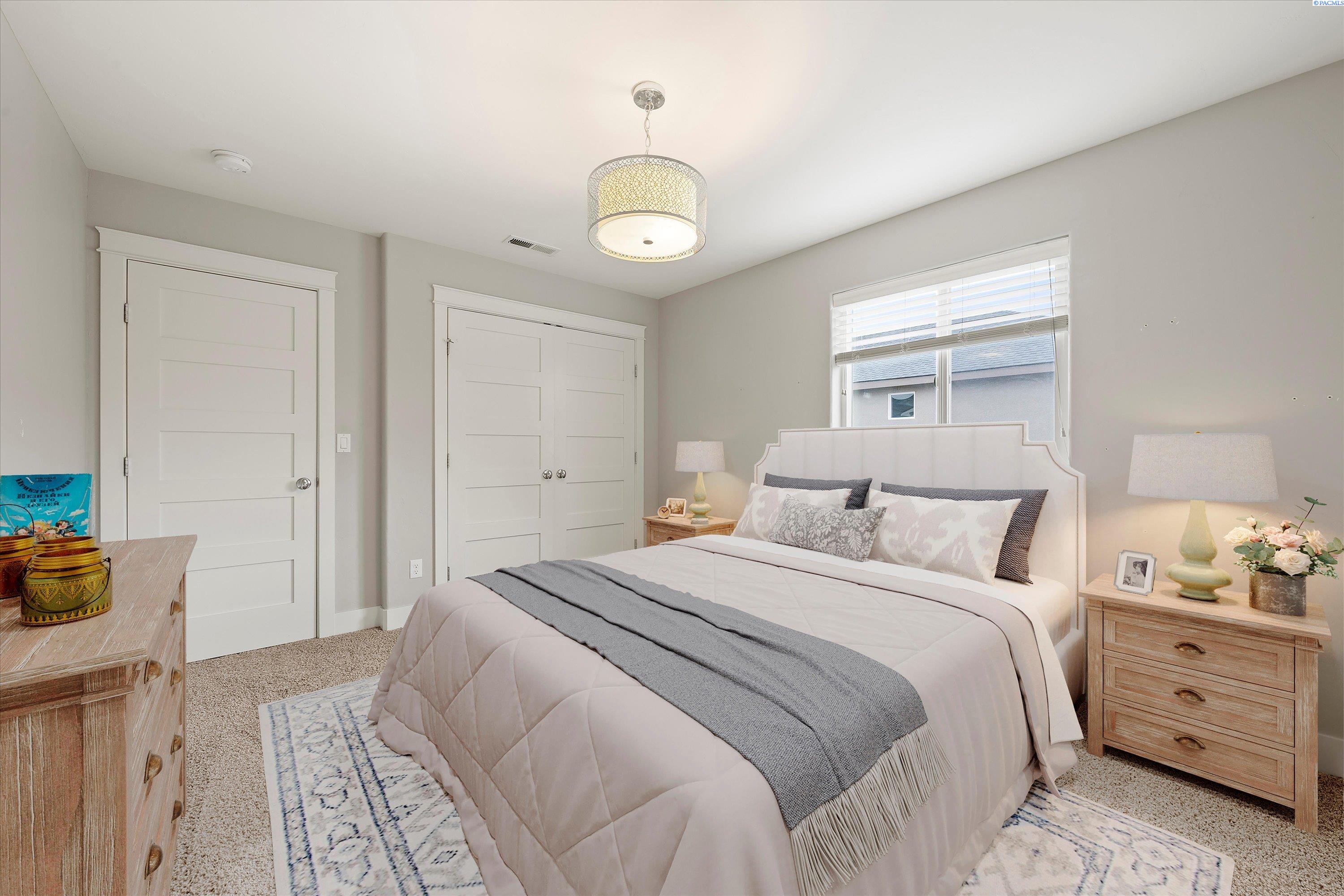 Richland, Washington, 99352, United States, 5 Bedrooms Bedrooms, ,3 BathroomsBathrooms,Residential,For Sale,1987518