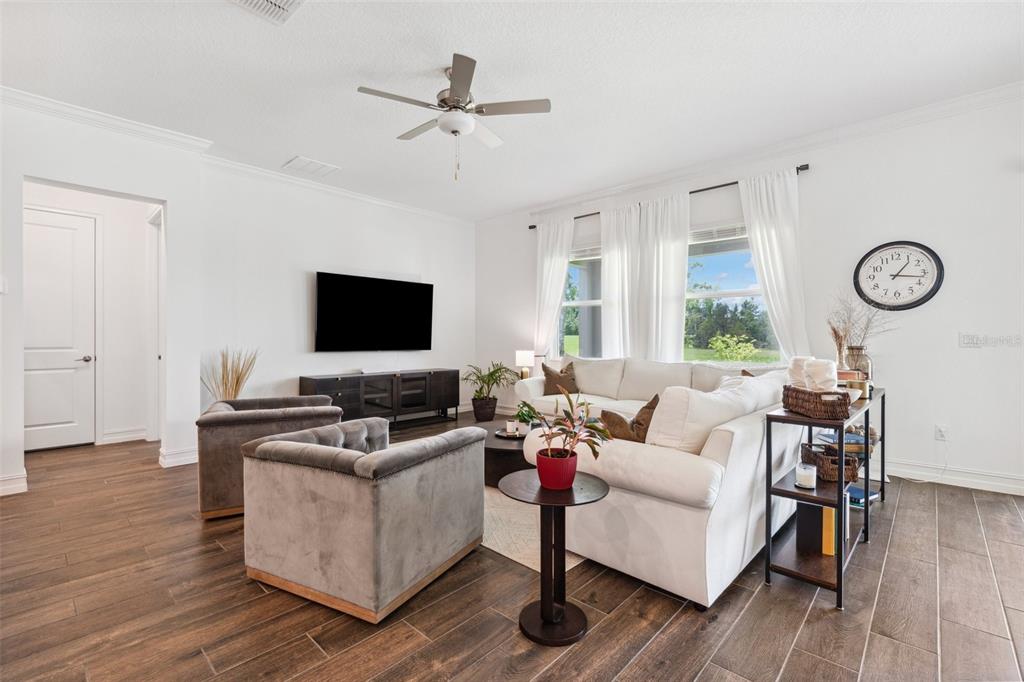 Brooksville, Florida, 34601, United States, 2 Bedrooms Bedrooms, ,3 BathroomsBathrooms,Residential,For Sale,1975106