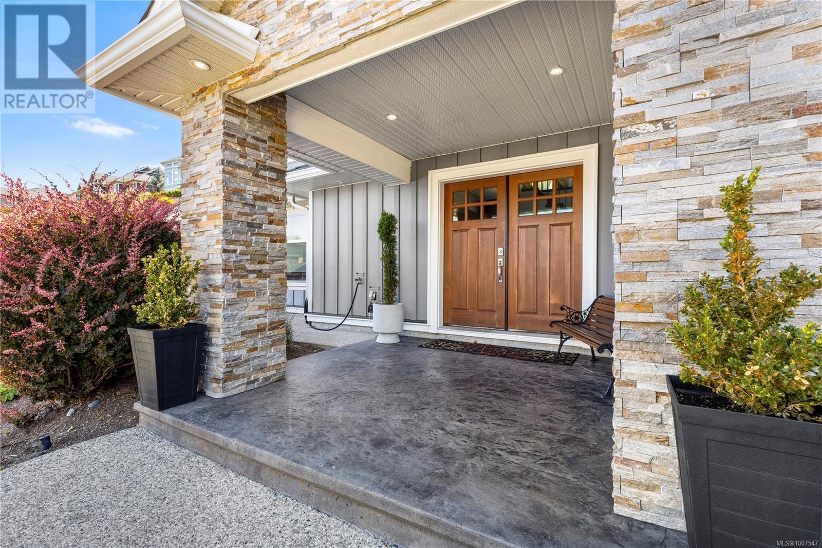 LANGFORD, British Columbia, V9B 0L2, CA, 5 Bedrooms Bedrooms, ,5 BathroomsBathrooms,Residential,For Sale,1896938