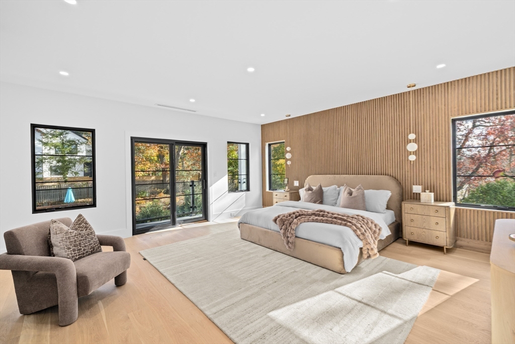 Newton, Massachusetts, 02461, United States, 7 Bedrooms Bedrooms, ,8 BathroomsBathrooms,Residential,For Sale,1995723