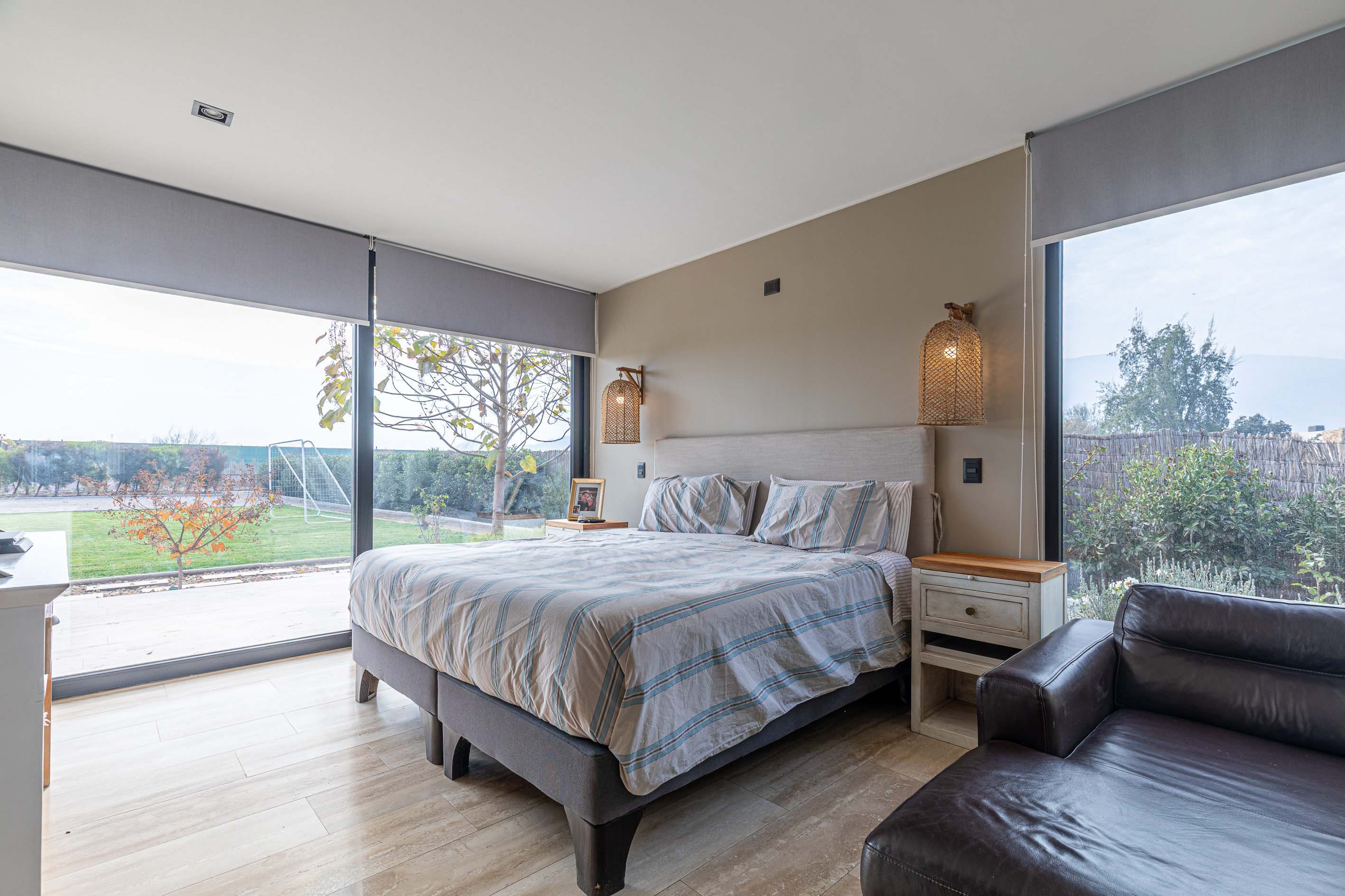 Modern 4-Bedroom Home in Las Brisas Gated Community - 物件實景