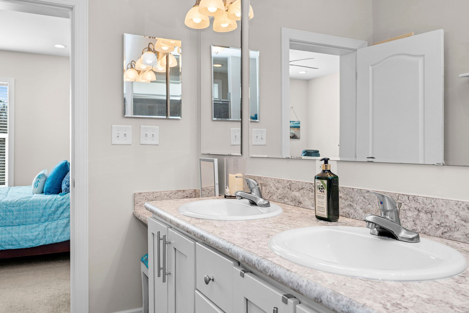  127 Eastview Drive, Emerald Isle, NC 28594 - 物件實景
