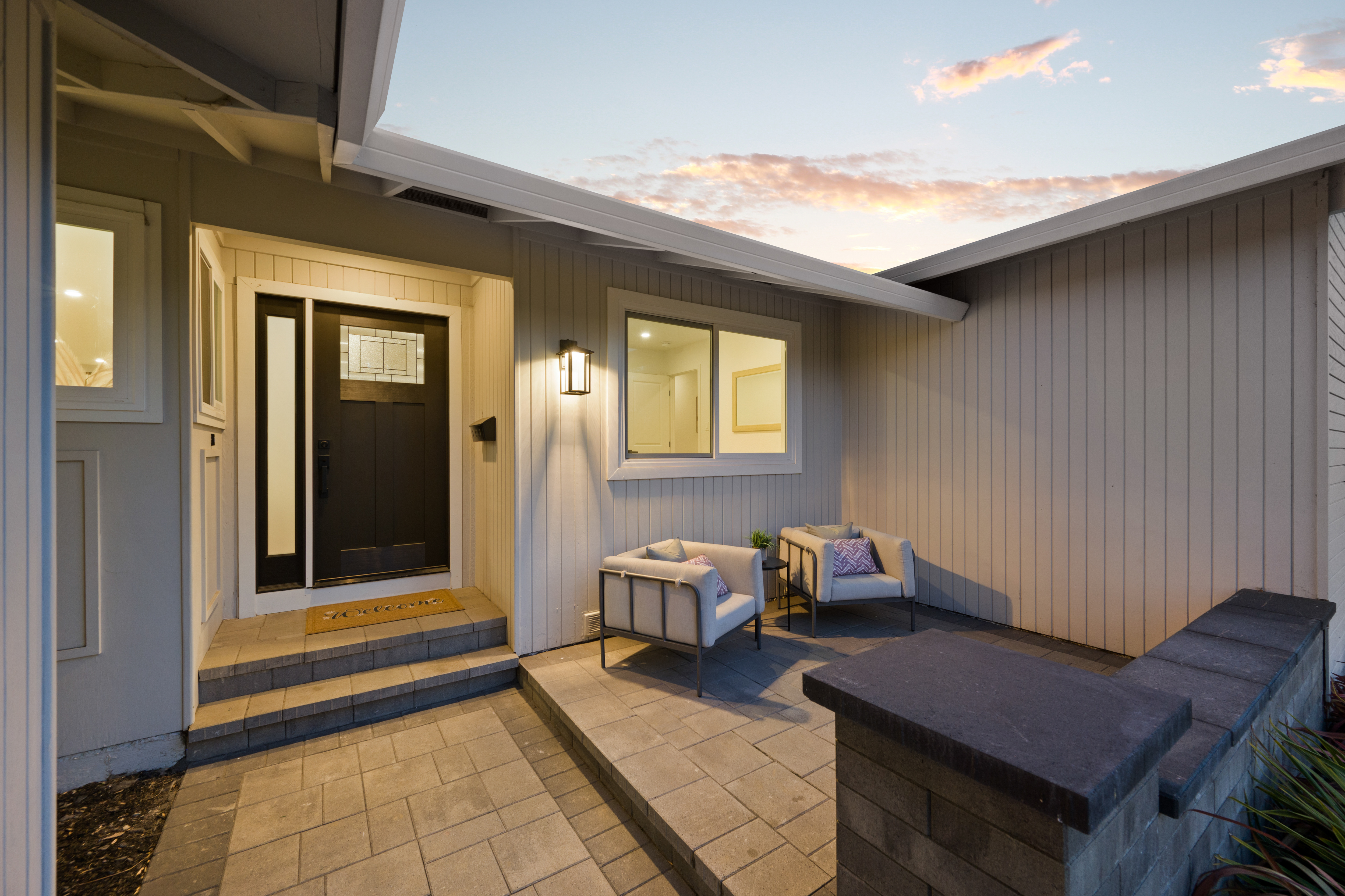  Exceptional Designer Remodel with Resort-Inspired Backyard Retreat - 物件實景