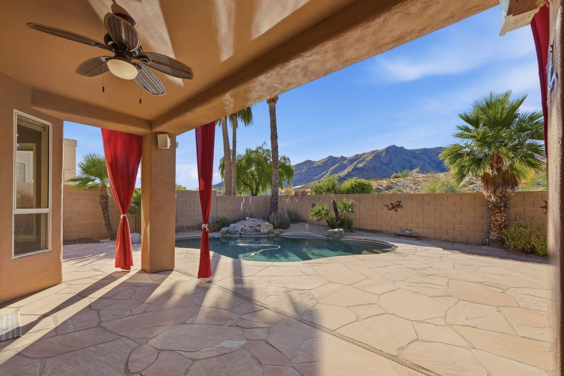  718 E Mountain Sage Drive ¦Phoenix, AZ - 物件實景
