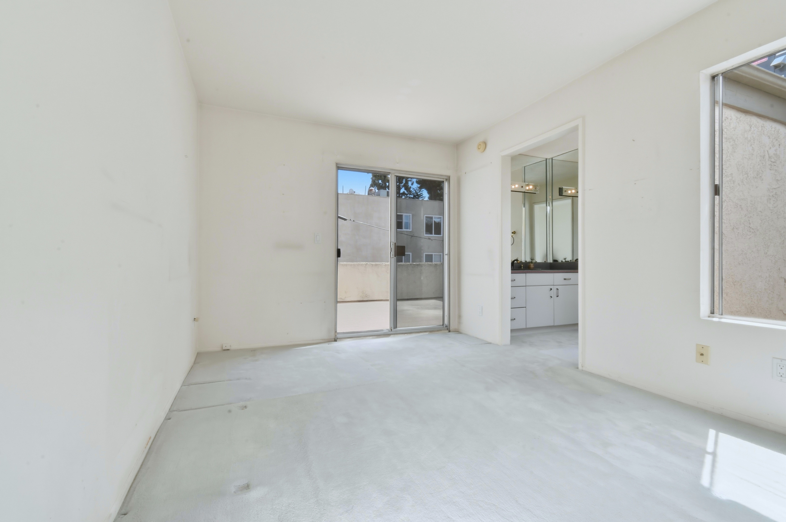  11738 Moorpark Street Unit E - 物件實景