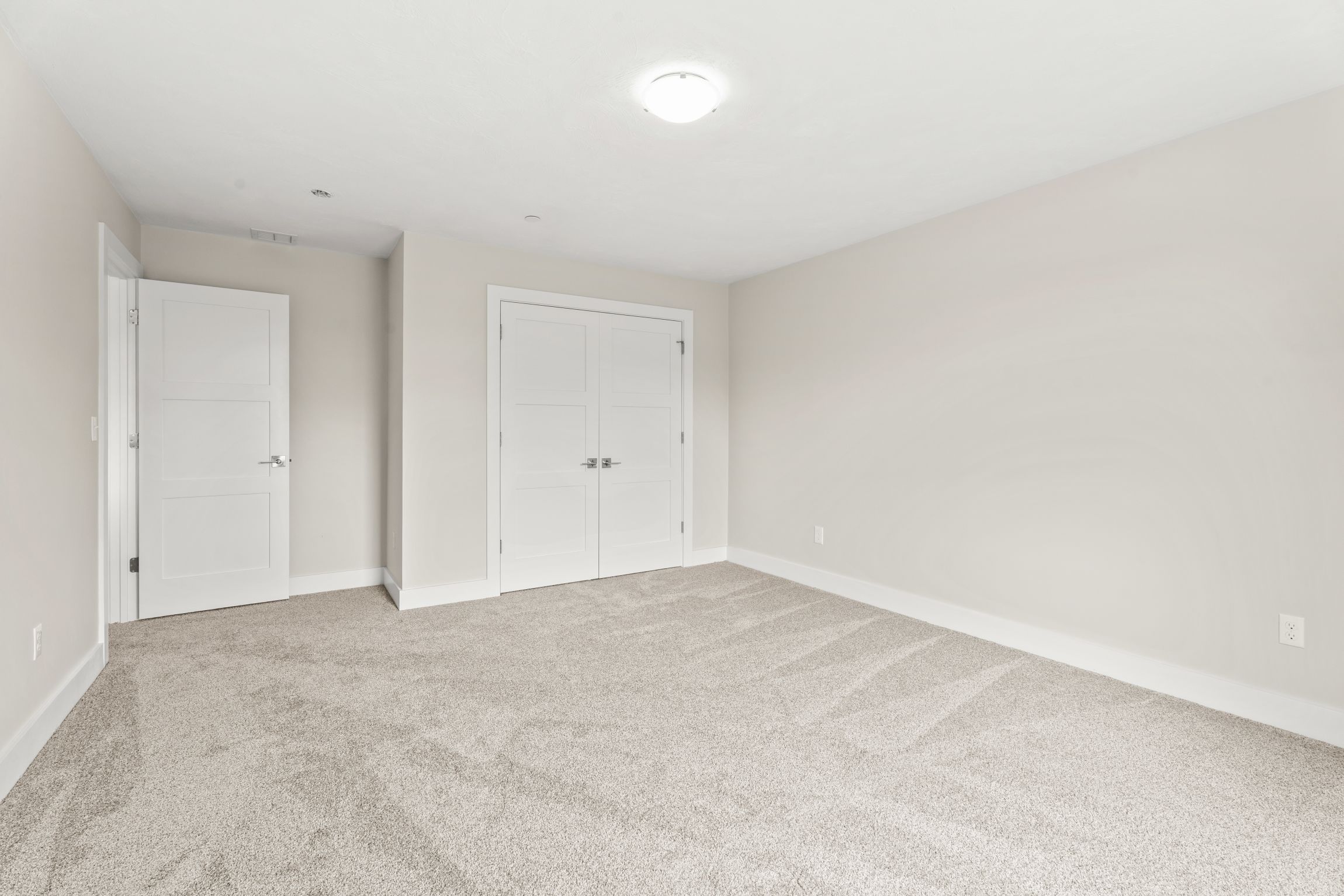  99 Driftwood Circle, Sandown, NH, 03873 - 物件實景