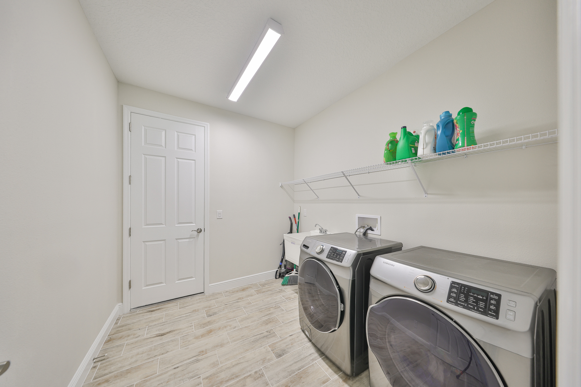 Riverview, Florida, 33579, United States, 4 Bedrooms Bedrooms, ,3 BathroomsBathrooms,Residential,For Sale,1973757