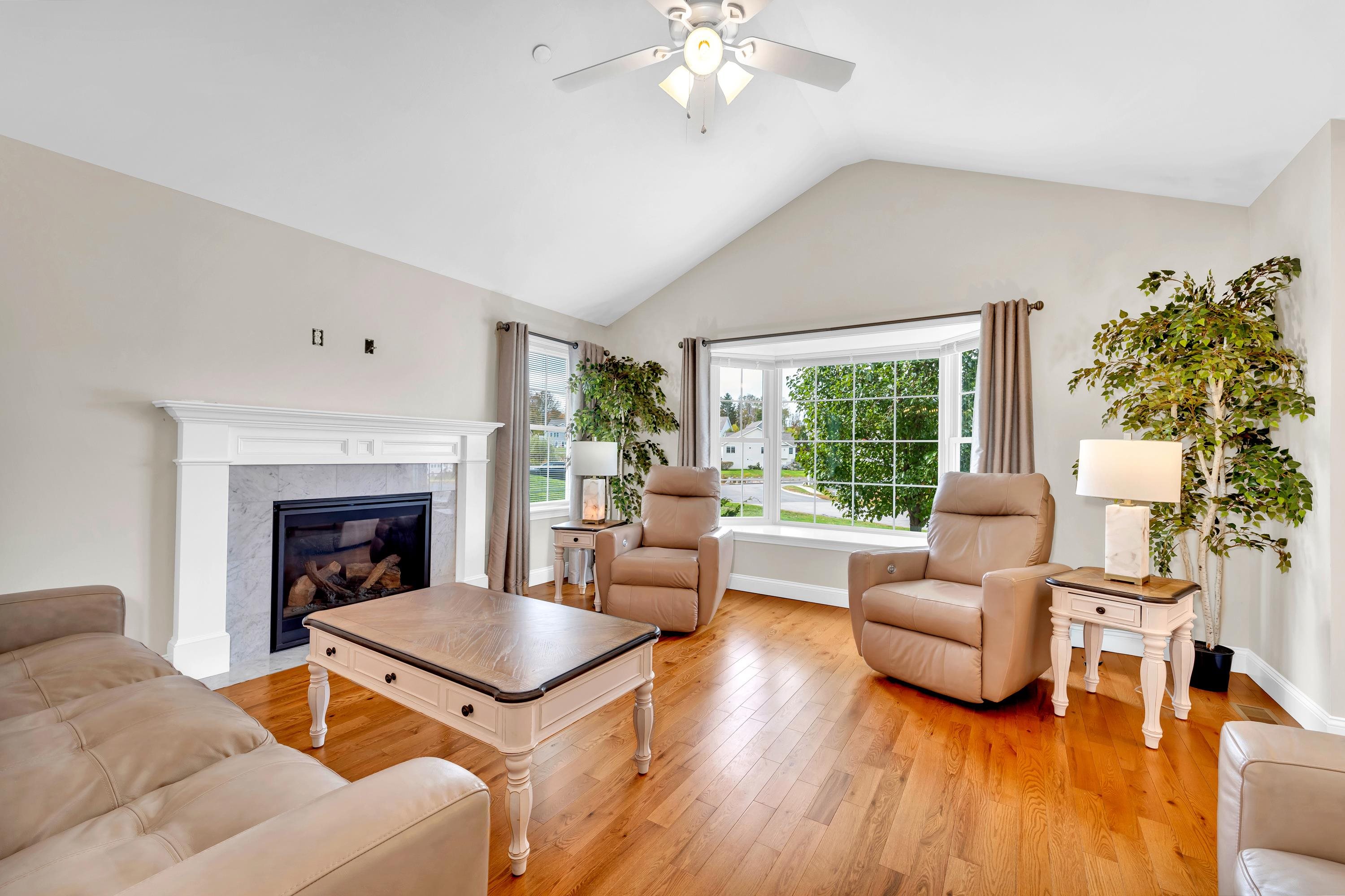 Brentwood, New Hampshire, 03833, United States, 2 Bedrooms Bedrooms, ,2 BathroomsBathrooms,Residential,For Sale,1976209