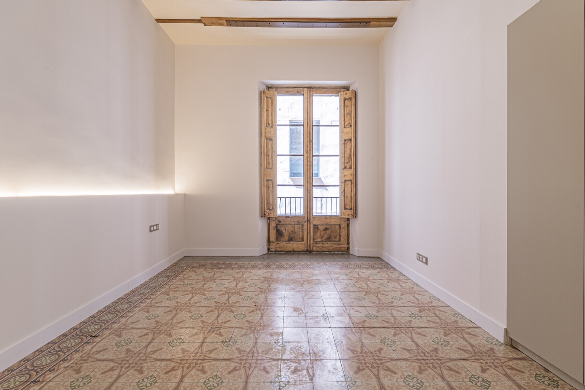  Magnificent, renovated main residence in a historic estate overlooking Port Vell - 物件實景
