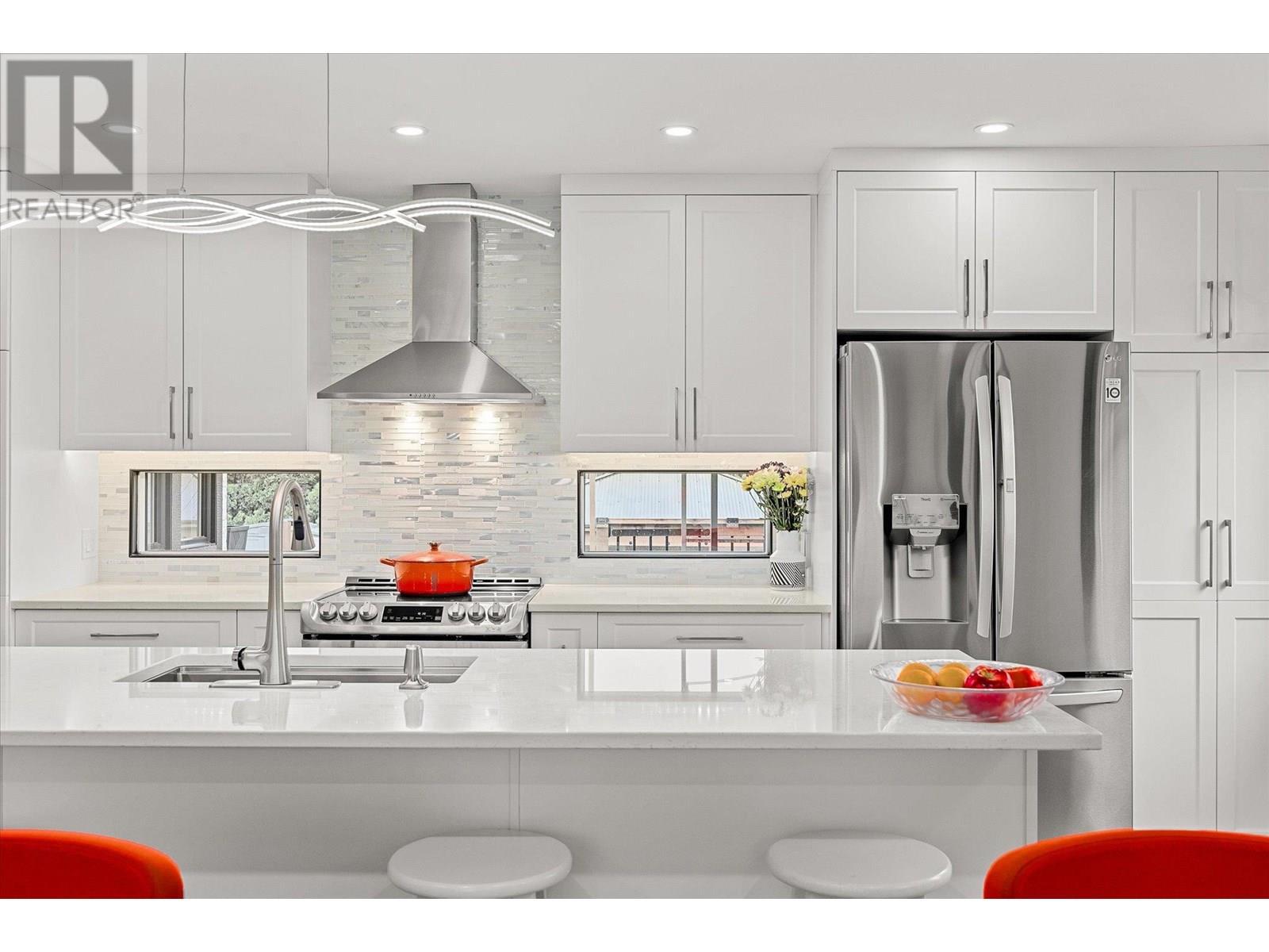 KELOWNA, British Columbia, V1X 5W5, CA, 3 Bedrooms Bedrooms, ,2 BathroomsBathrooms,Residential,For Sale,1950193
