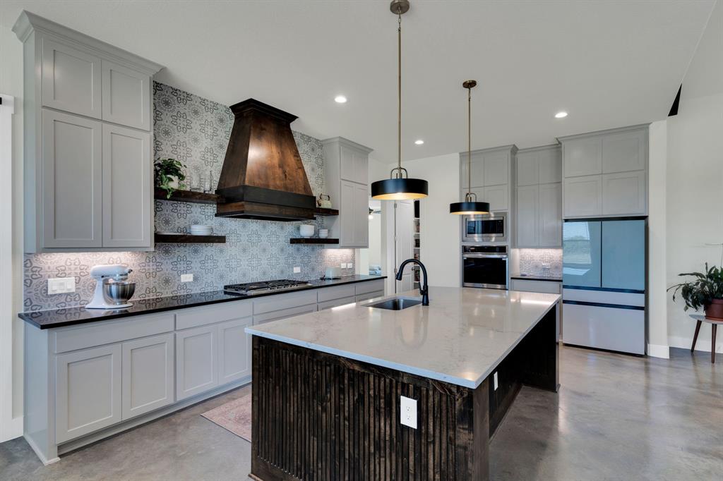 Waxahachie, Texas, 75167, United States, 4 Bedrooms Bedrooms, ,2 BathroomsBathrooms,Residential,For Sale,1975202