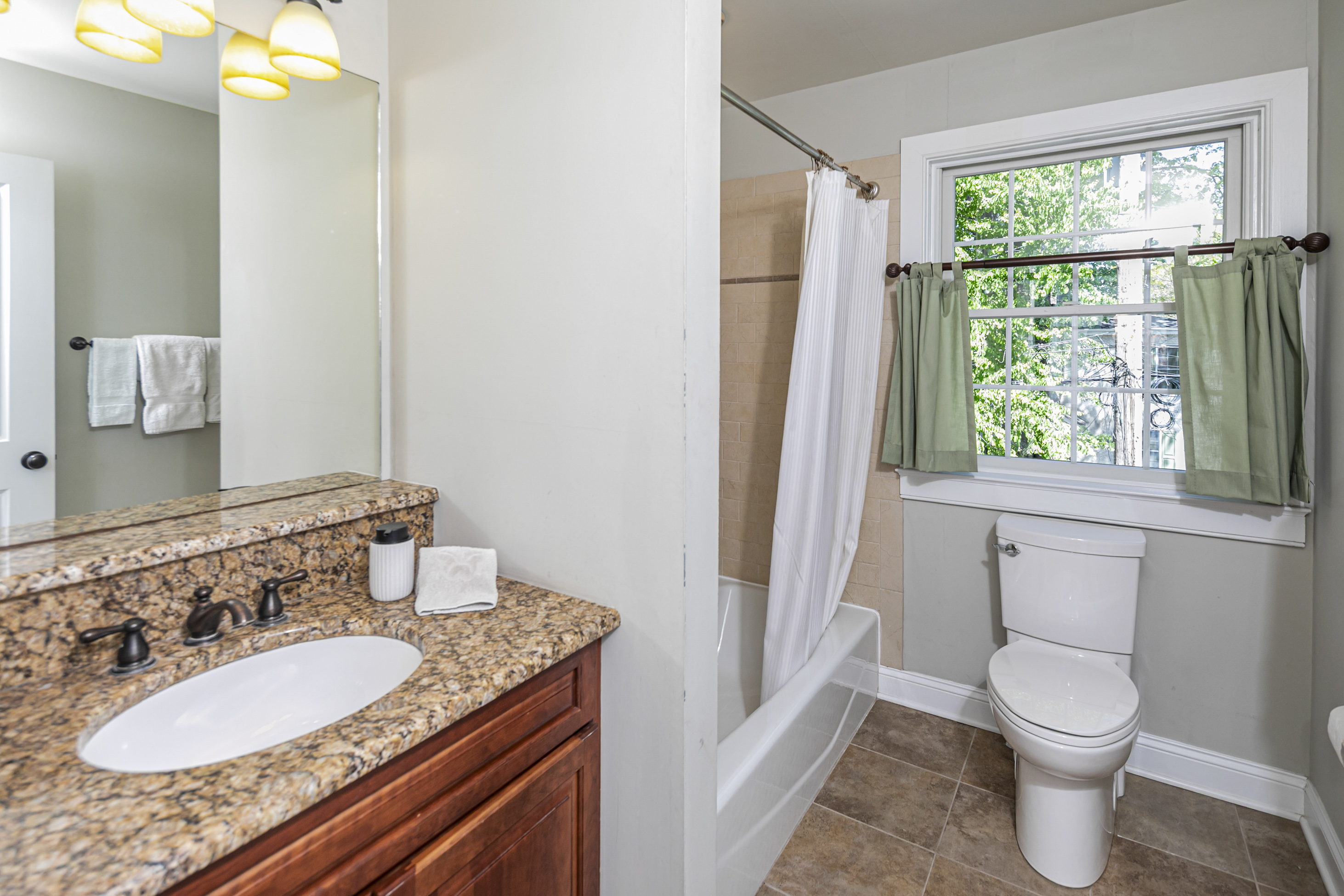  Downtown Princeton Duplex with Style, Space, and Location - 物件實景