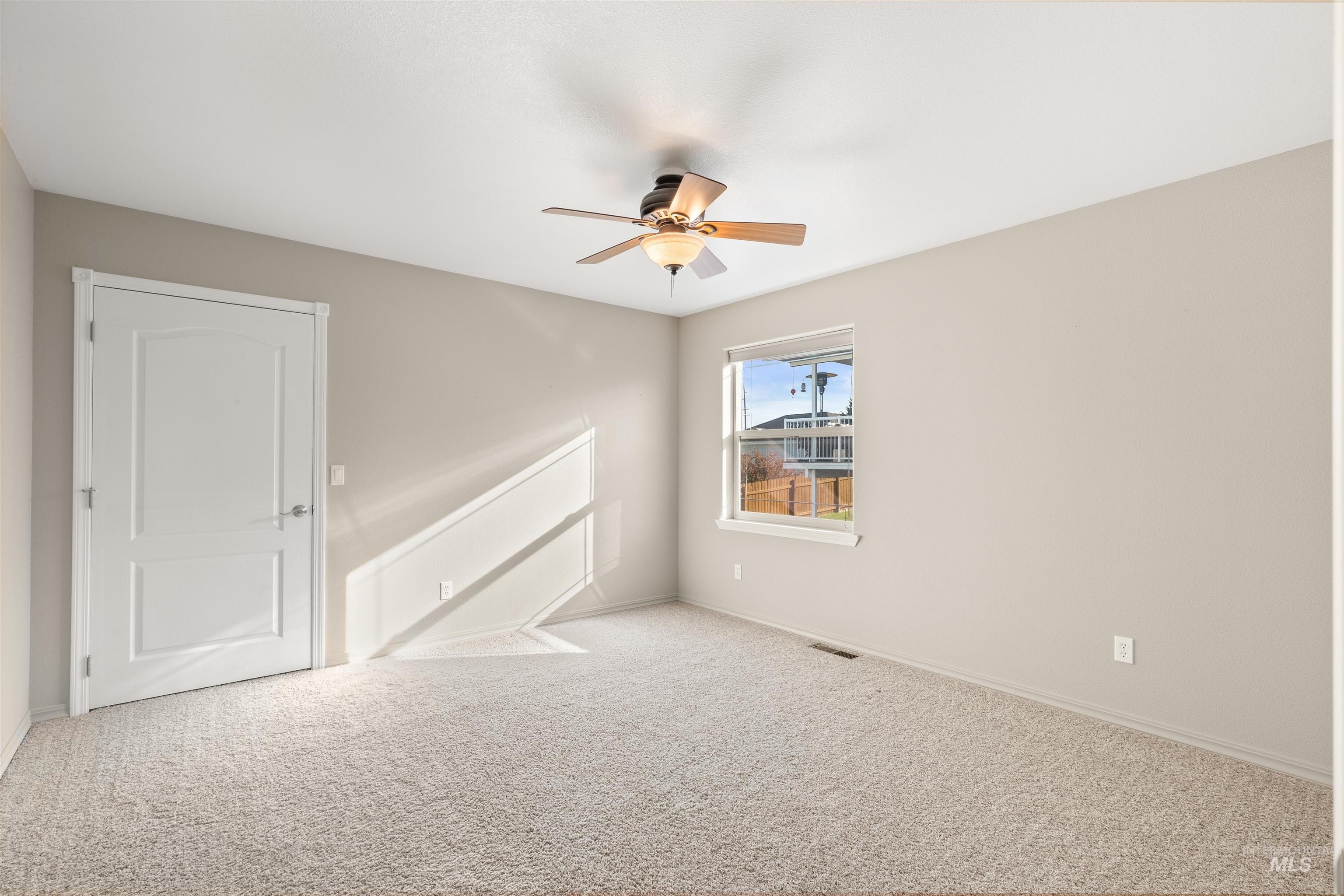 Lewiston, Idaho, 83501, United States, 5 Bedrooms Bedrooms, ,3 BathroomsBathrooms,Residential,For Sale,1873499