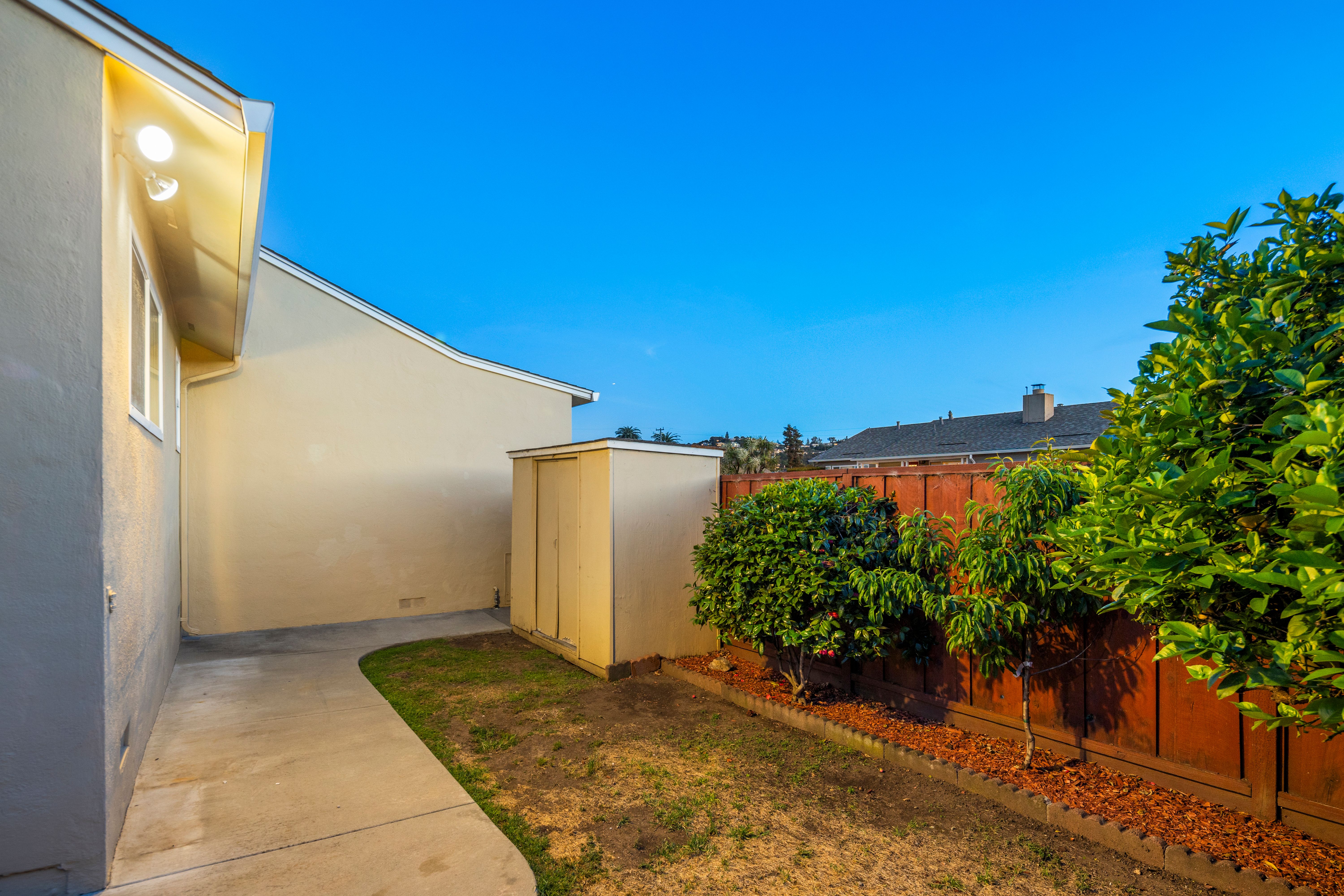  Single Story Rancher in Desirable San Mateo Village - 物件實景