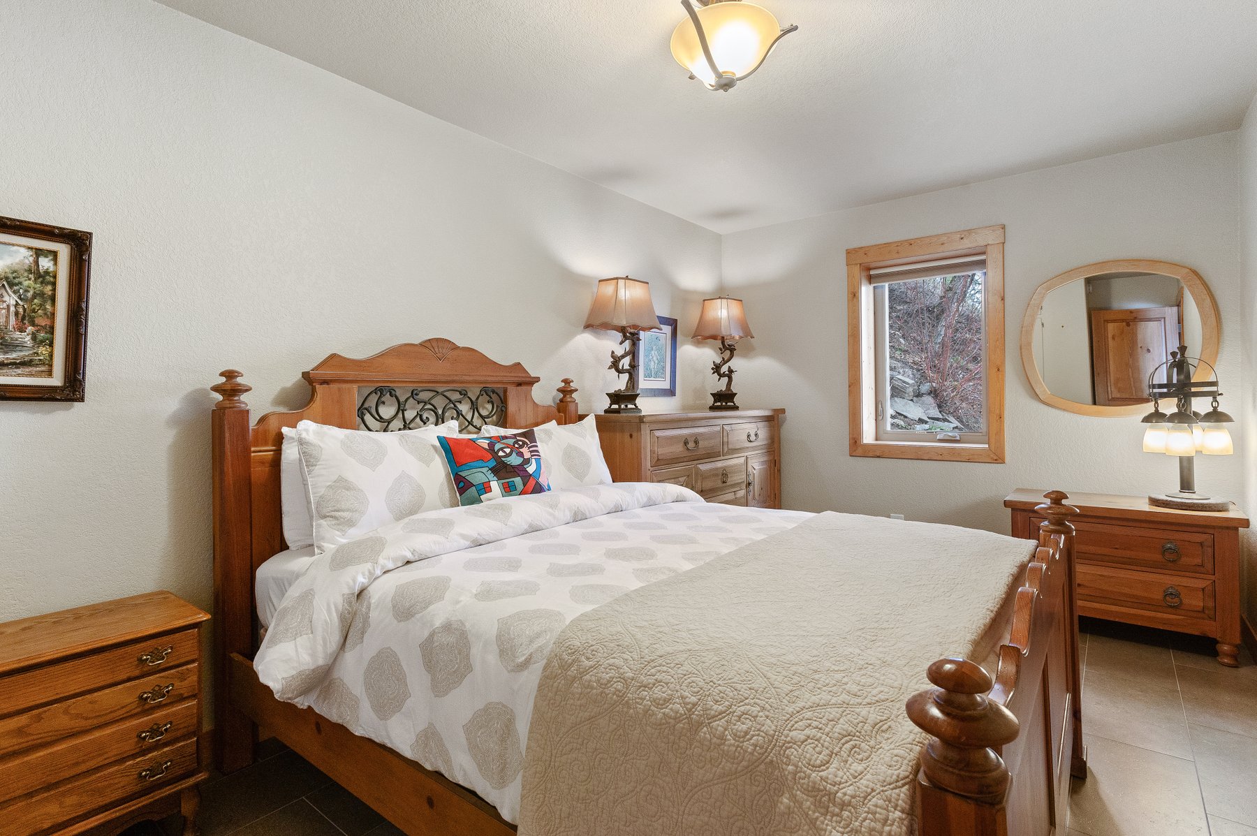 Sagle, Idaho, 83860, United States, 6 Bedrooms Bedrooms, ,5 BathroomsBathrooms,Residential,For Sale,1763487