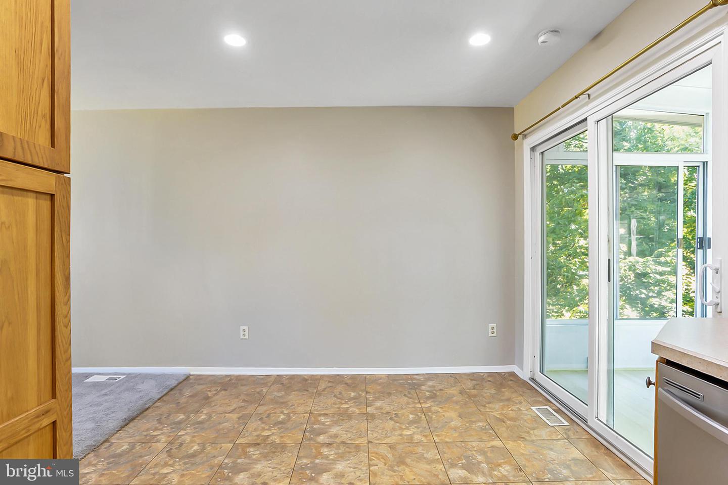 Ellicott City, Maryland, 21043, United States, 3 Bedrooms Bedrooms, ,2 BathroomsBathrooms,Residential,For Sale,1941928