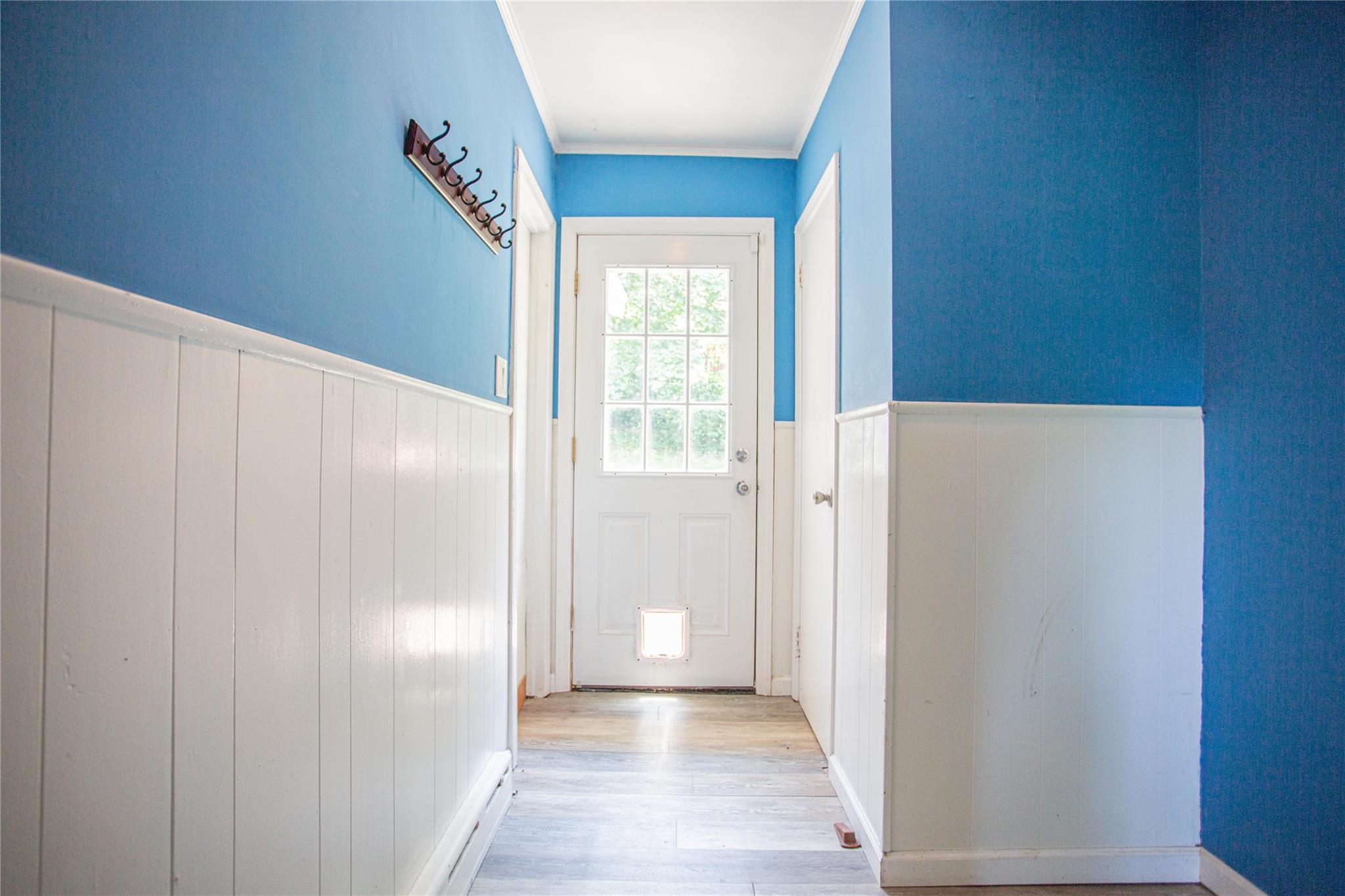 Huntington, New York, 11743, United States, 2 Bedrooms Bedrooms, ,2 BathroomsBathrooms,Residential,For Sale,1847345