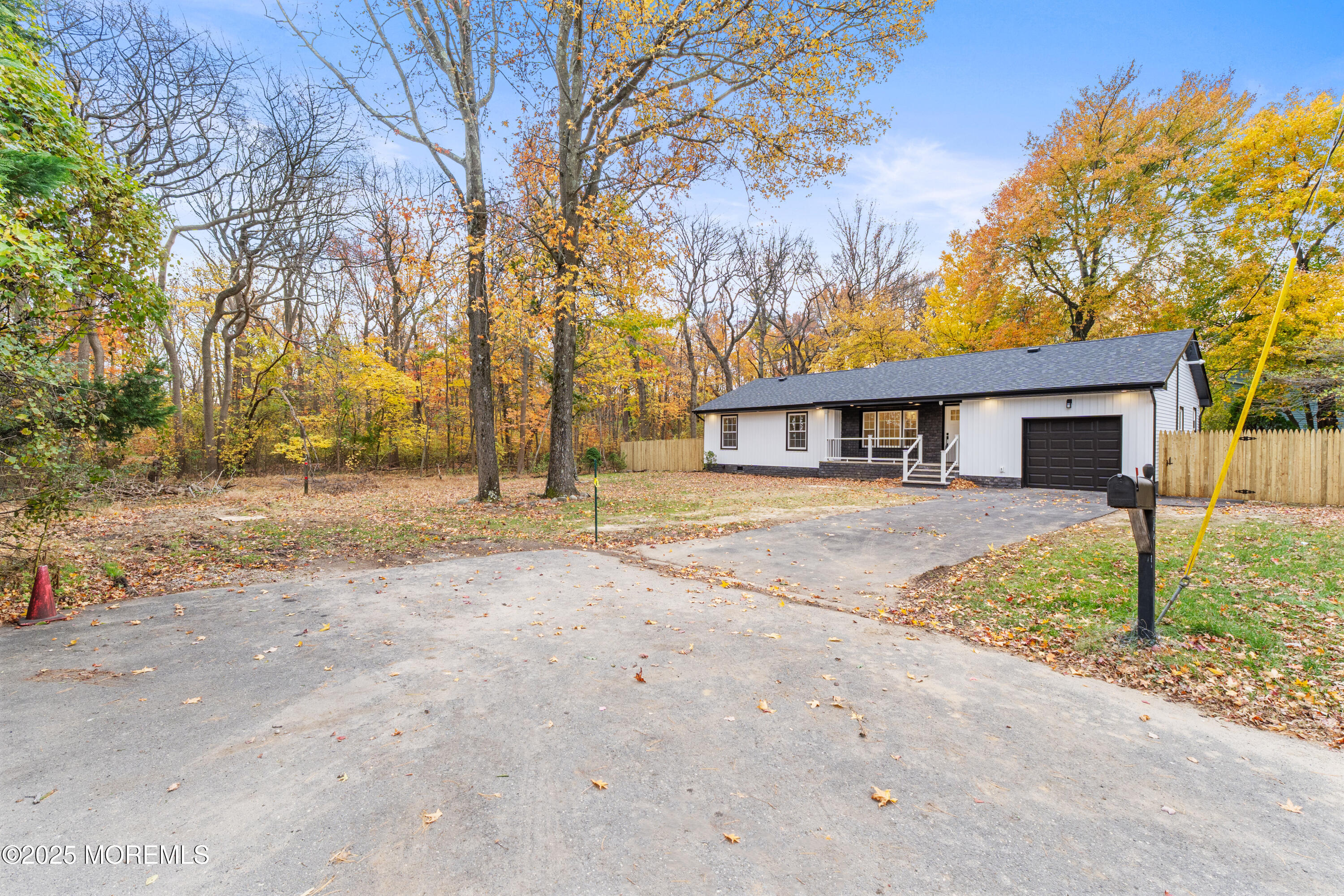 Middletown, New Jersey, 07748, United States, 3 Bedrooms Bedrooms, ,3 BathroomsBathrooms,Residential,For Sale,1987371