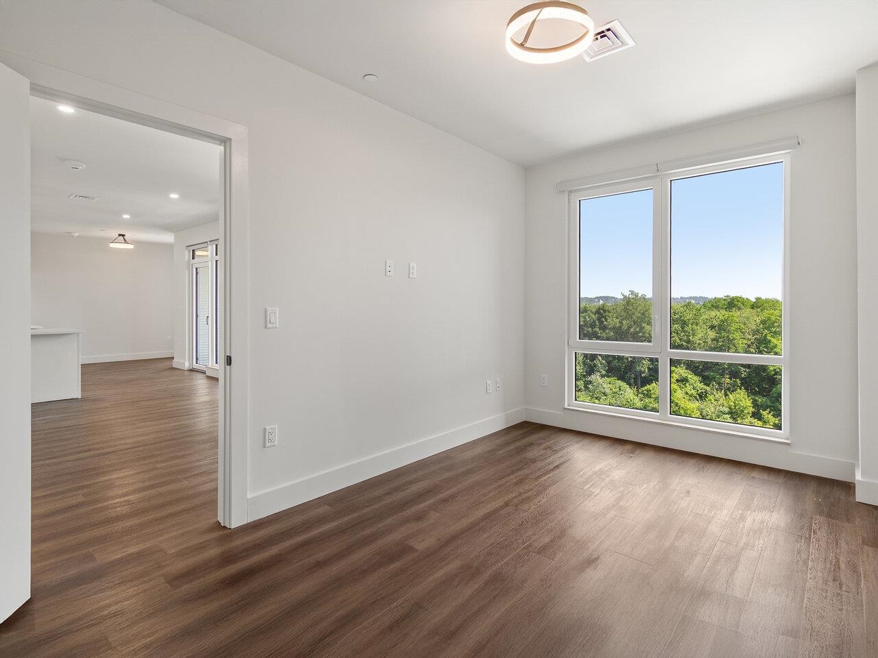 Burlington, Vermont, 05401, United States, 1 Bedroom Bedrooms, ,Residential,For Sale,1712083