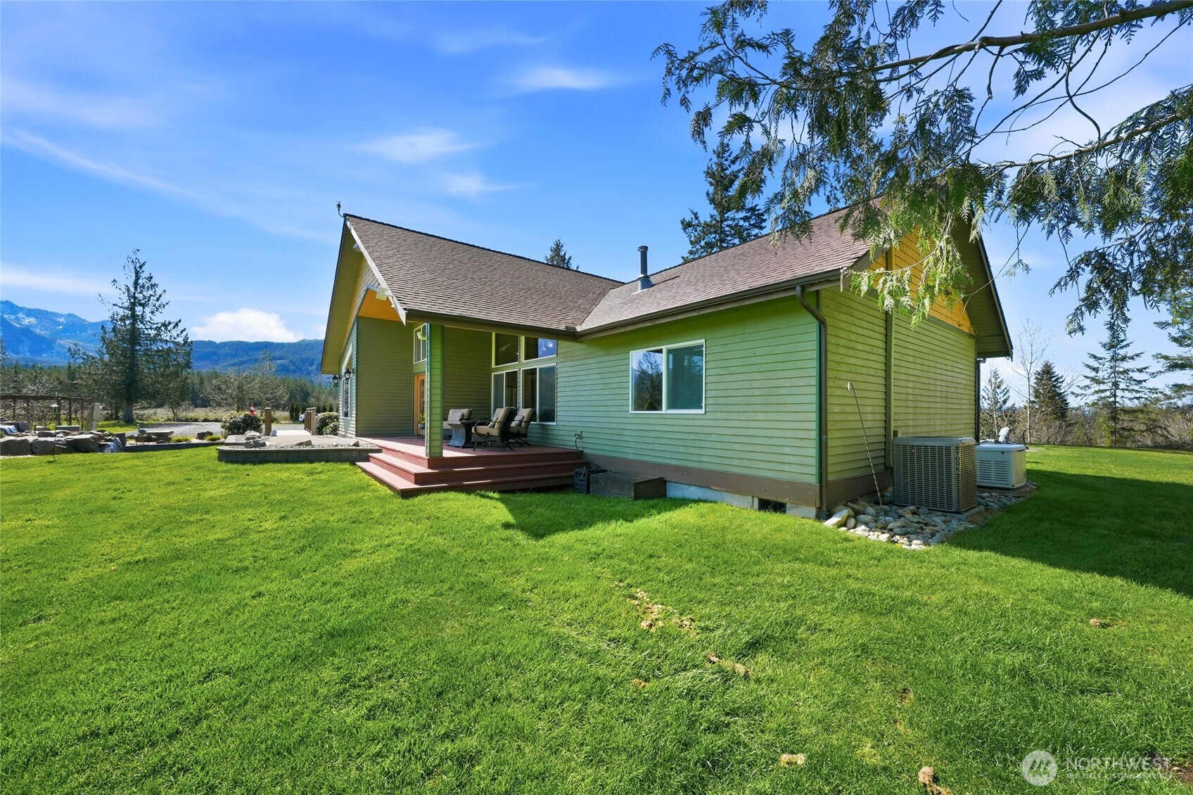 Gold Bar, Washington, 98251, United States, 4 Bedrooms Bedrooms, ,2 BathroomsBathrooms,Residential,For Sale,2032220