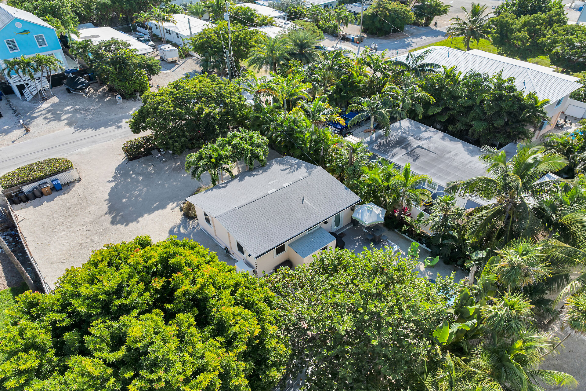  543 74th Street - 物件實景