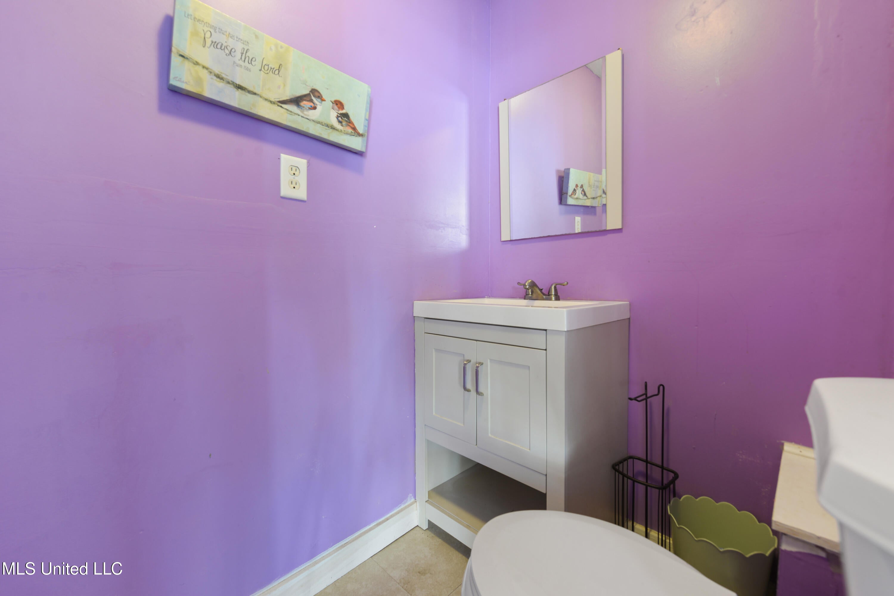 Biloxi, Mississippi, 39531, United States, 3 Bedrooms Bedrooms, ,3 BathroomsBathrooms,Residential,For Sale,1731984