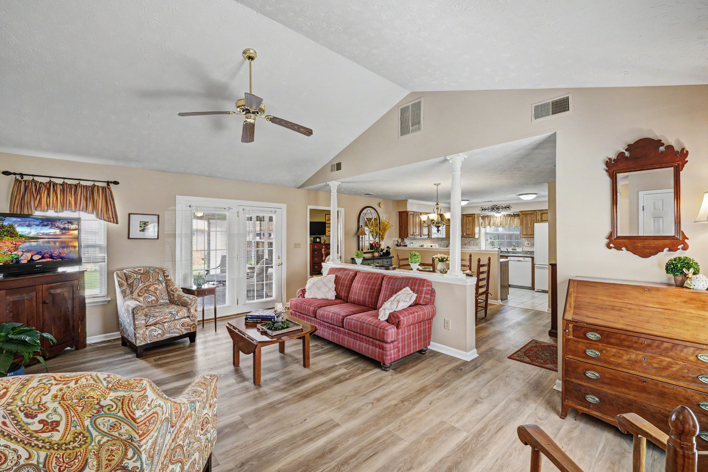  875 Wyndham Hills Drive - 物件實景