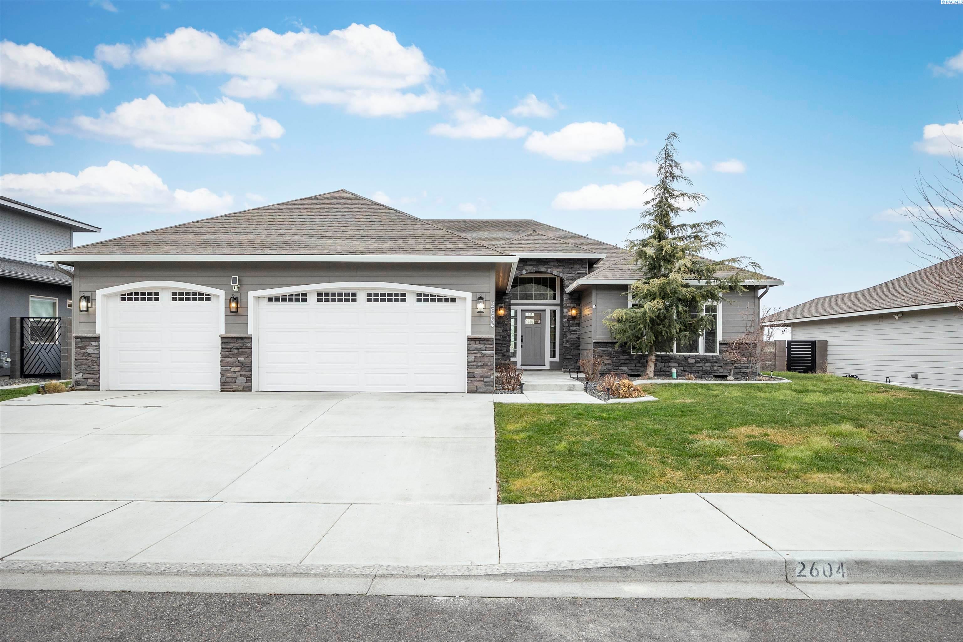 Kennewick, Washington, 99337, United States, 3 Bedrooms Bedrooms, ,1 BathroomBathrooms,Residential,For Sale,2012614