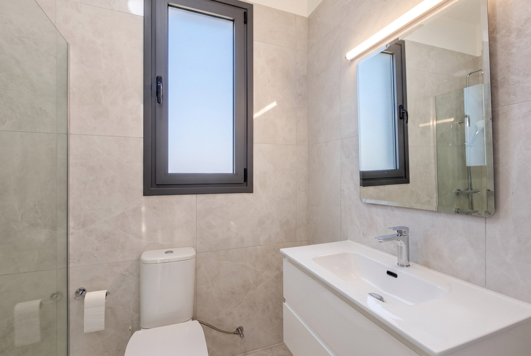  Sea View Four Bedroom Villa in Germasogeia, Limassol - 物件實景