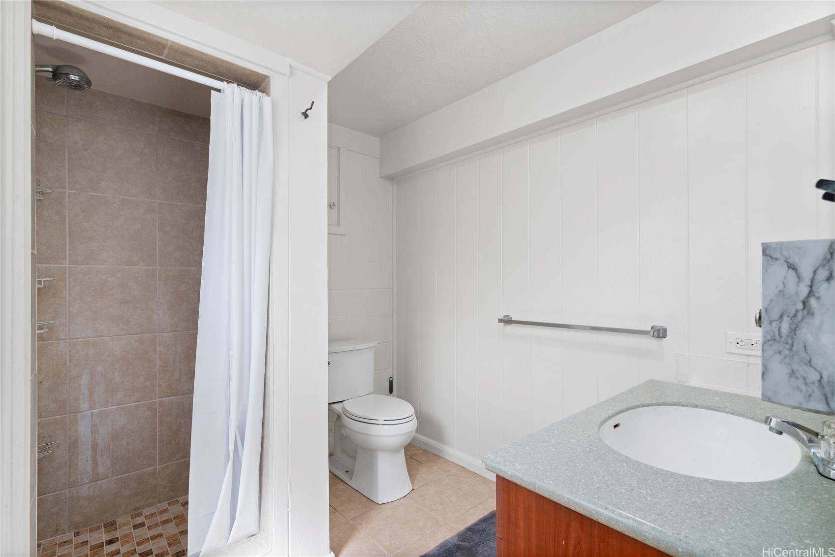 Ewa Beach, Hawaii, 96706, United States, 6 Bedrooms Bedrooms, ,3 BathroomsBathrooms,Residential,For Sale,1988271