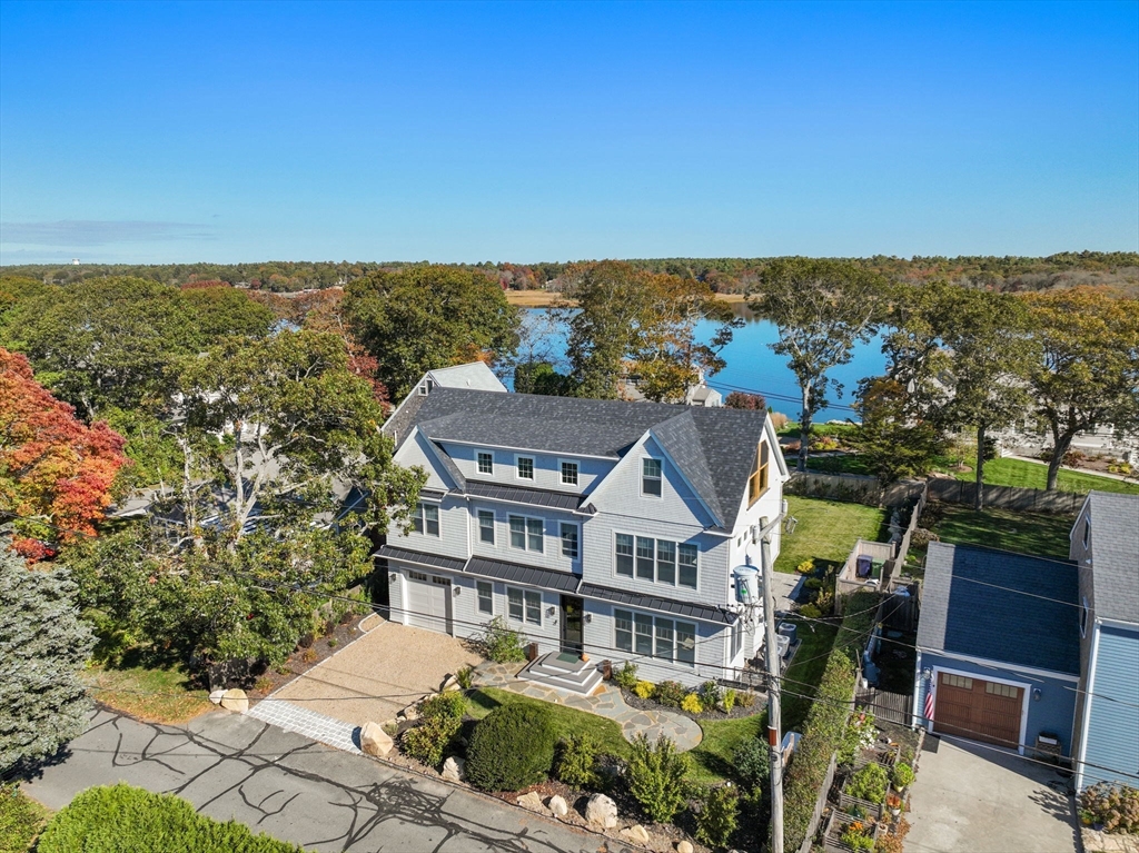 Marion, Massachusetts, 02738, United States, 3 Bedrooms Bedrooms, ,5 BathroomsBathrooms,Residential,For Sale,1987501