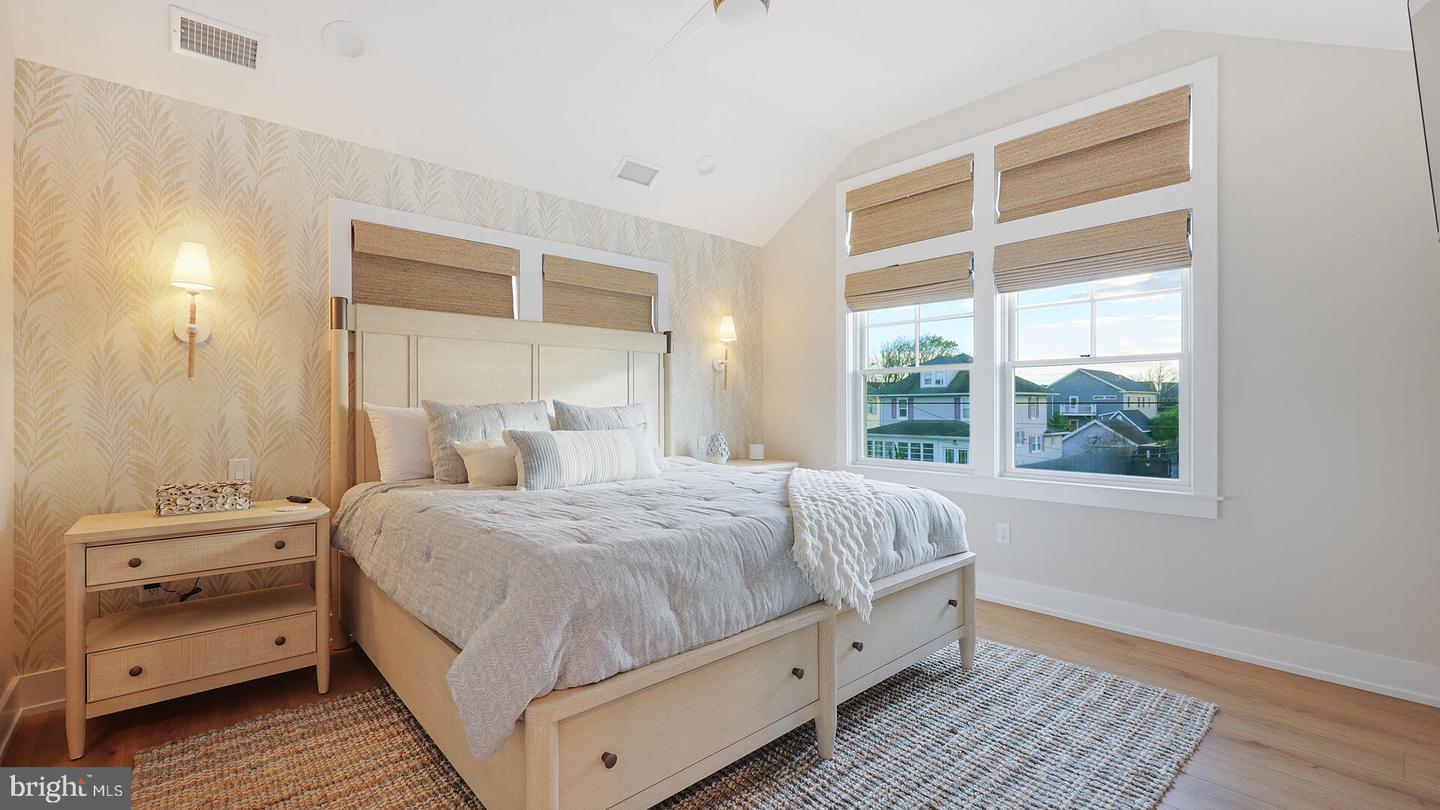 Beach Haven, New Jersey, 08008, United States, 5 Bedrooms Bedrooms, ,4 BathroomsBathrooms,Residential,For Sale,1995746