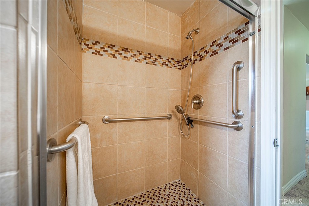 Rialto, California, 92377, United States, 4 Bedrooms Bedrooms, ,2 BathroomsBathrooms,Residential,For Sale,1899973