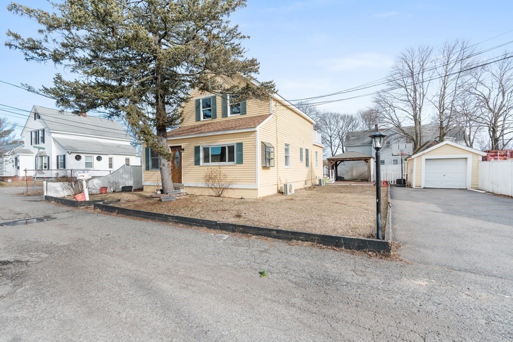Dedham, Massachusetts, 02136, United States, 3 Bedrooms Bedrooms, ,2 BathroomsBathrooms,Residential,For Sale,1927811