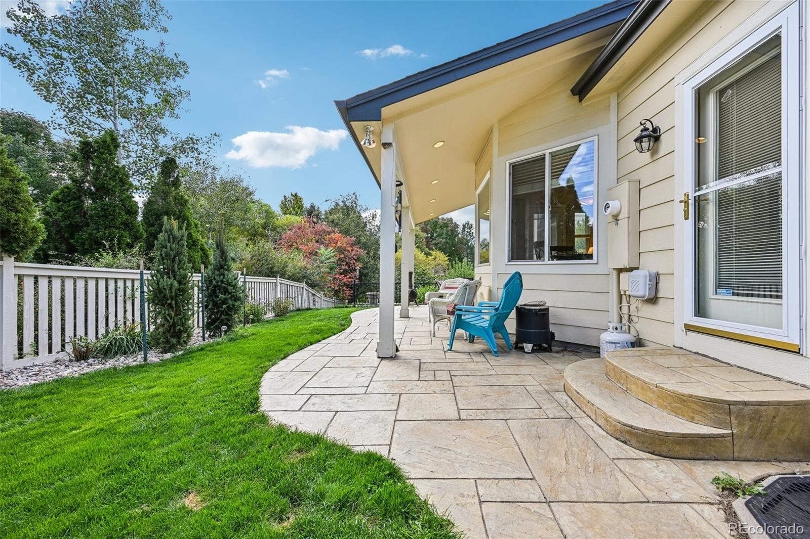 Arvada, Colorado, 80004, United States, 4 Bedrooms Bedrooms, ,2 BathroomsBathrooms,Residential,For Sale,1984422