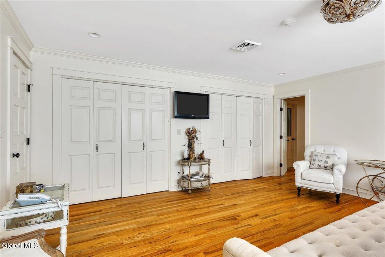 Queensbury, New York, 12804, United States, 4 Bedrooms Bedrooms, ,4 BathroomsBathrooms,Residential,For Sale,2003440