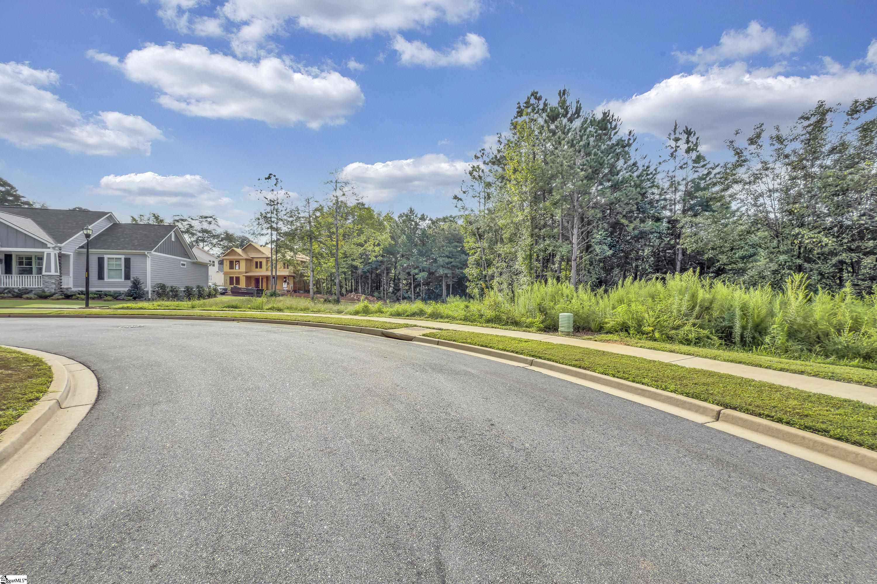 Greenville, South Carolina, 29605, United States, 4 Bedrooms Bedrooms, ,3 BathroomsBathrooms,Residential,For Sale,1939841