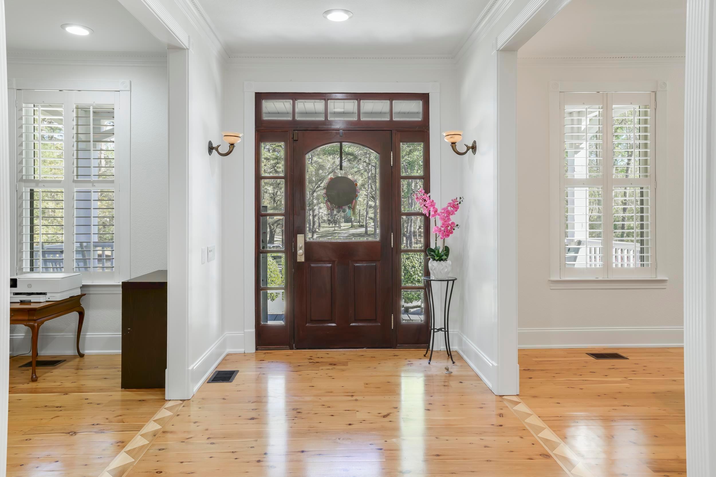 Tallahassee, Florida, 32312, United States, 4 Bedrooms Bedrooms, ,6 BathroomsBathrooms,Residential,For Sale,1846572
