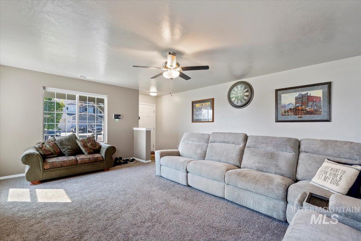 Nampa, Idaho, 83687, United States, 5 Bedrooms Bedrooms, ,Residential,For Sale,1926989