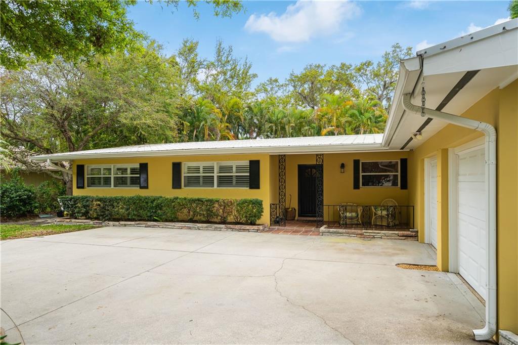 Vero Beach, Florida, 32960, United States, 3 Bedrooms Bedrooms, ,2 BathroomsBathrooms,Residential,For Sale,1989313