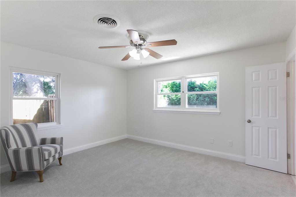 Winter Park, Florida, 32792, United States, 4 Bedrooms Bedrooms, ,2 BathroomsBathrooms,Residential,For Sale,1991999