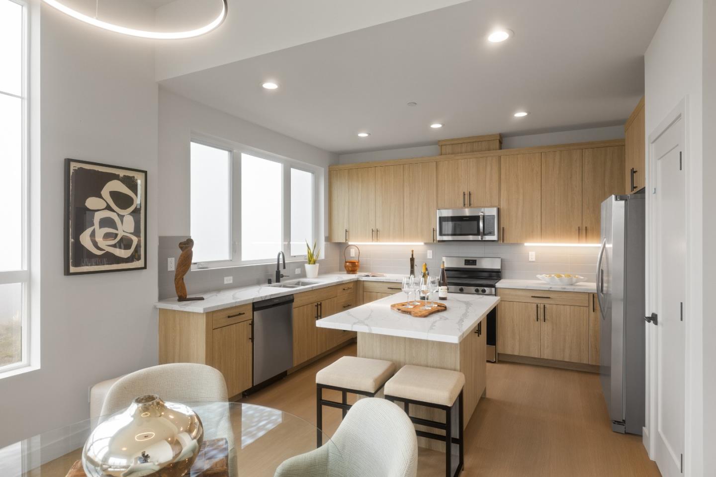 Pacifica, California, 94044, United States, 2 Bedrooms Bedrooms, ,3 BathroomsBathrooms,Residential,For Sale,1989147