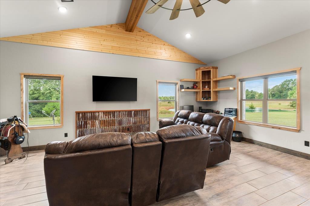 Rusk, Texas, 75785, United States, 1 Bedroom Bedrooms, ,3 BathroomsBathrooms,Residential,For Sale,1918158