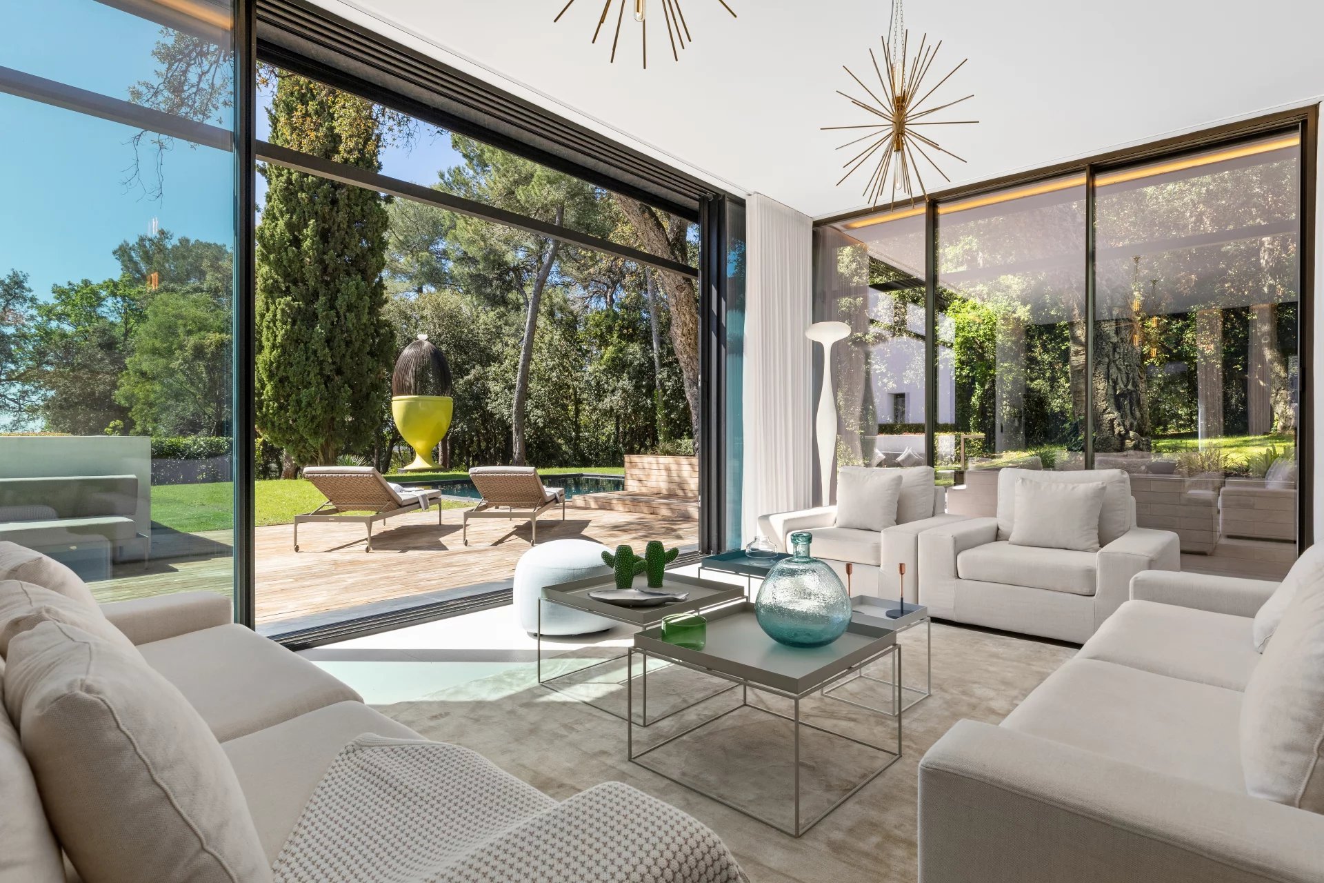 Antibes, Provence-Alpes-Côte d’Azur, 06600, FR, 8 Bedrooms Bedrooms, ,18 BathroomsBathrooms,Residential,For Sale,1728439