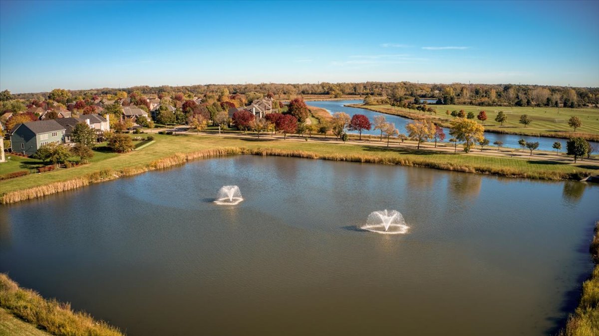 West Chicago, Illinois, 60185, United States, 4 Bedrooms Bedrooms, ,4 BathroomsBathrooms,Residential,For Sale,1981080