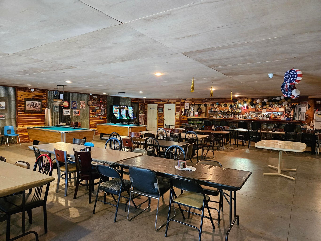 Aurora, Missouri, 65605, United States, 4 Bedrooms Bedrooms, ,2 BathroomsBathrooms,Residential,For Sale,1943592