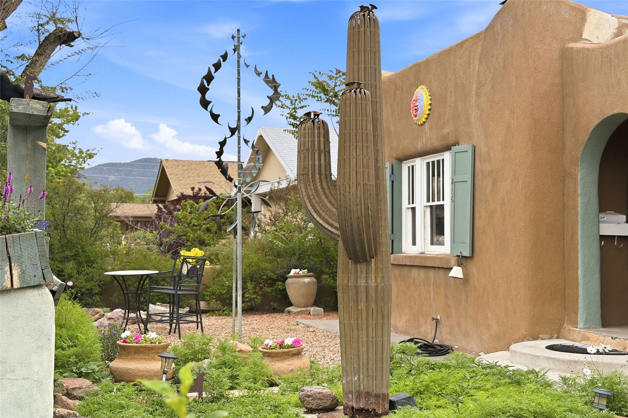  216 E Santa Fe Avenue - 物件實景