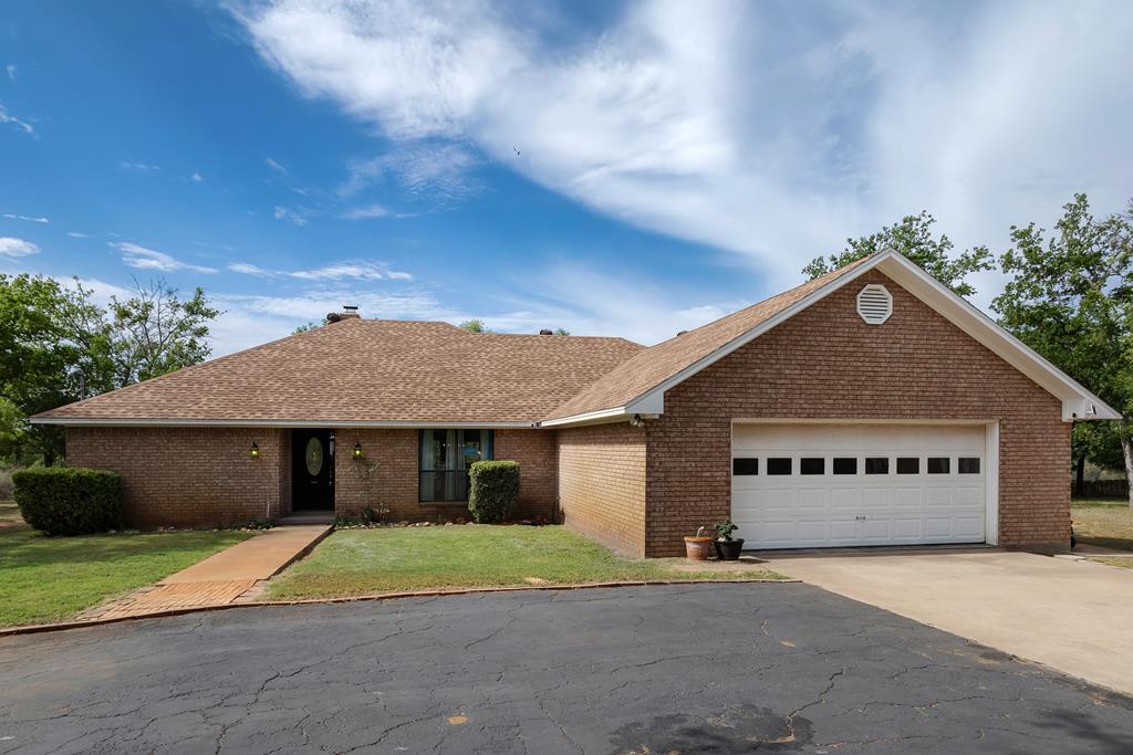 Llano, Texas, 78643, United States, 3 Bedrooms Bedrooms, ,2 BathroomsBathrooms,Residential,For Sale,1869749